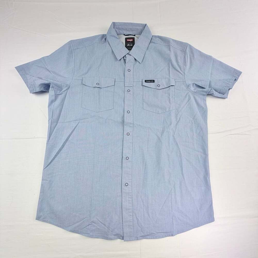 Wrangler Outdoor Regular Fit Size L Blue Short Sleeve Snap Shirt